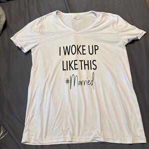 Stretchy soft white tshirt